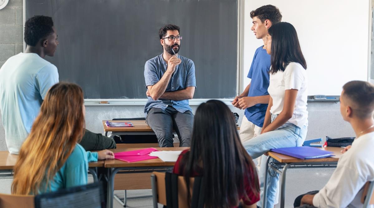 ¿Qué carreras estudiar para ser maestro?