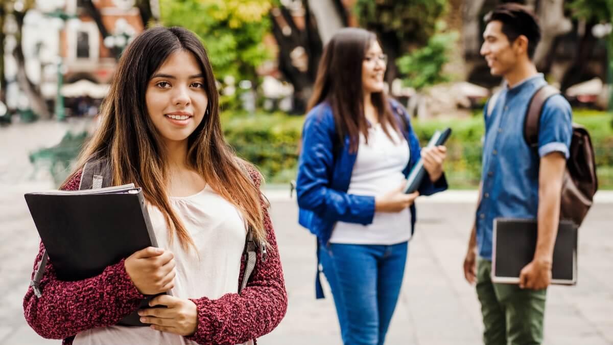 ¿Cuál es la diferencia entre TSU y licenciatura?